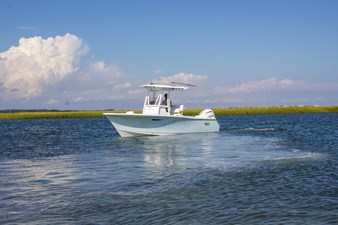 2016 Sea Hunt 234 Ultra 8 