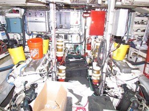 1982 Hatteras LRC Long Range Cruiser 43 44