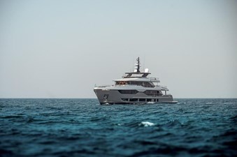 120' Majesty 2025 8 