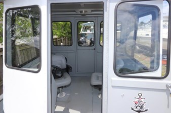 - 16 17_2023 24ft SeaArk 2472 Workhorse 2