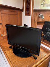 LIO KAI 24 Stateroom tv