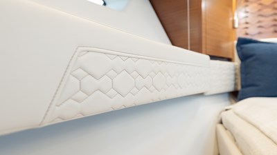 Lorax 63 2024 Tiara Yachts 48 LE