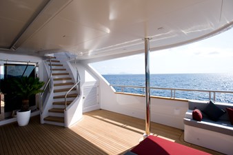 ARMADA 16 Bridge Deck