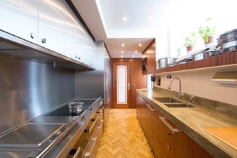 121 ft Explorer 37 33 