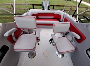 - 4 5_1988 22ft Boston Whaler Temptation 2200