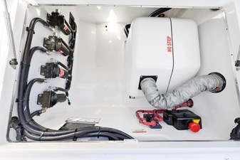 42 AURORIS 24 9181220_20240104072111486_1_XLARGE