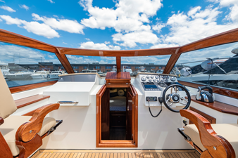V40 Retro Classic Open 19 20_2023 40ft Vento Yacht V40 Retro Classic
