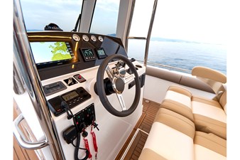 33 OFFSHORE 14 rodman_33_offshore_15
