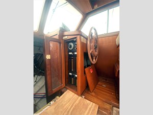 2007 Halvorsen Gourmet Cruiser 32 19 