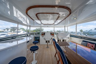 SUPERSTAR 37 FLYBRIDGE