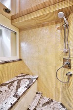 JOHNSON 80' FLYBRIDGE W/HYDRAULIC PLATFORM  16 Master shower  