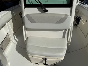 T/T OSSUM DREAM 7 Console Seating via Removable Cooler