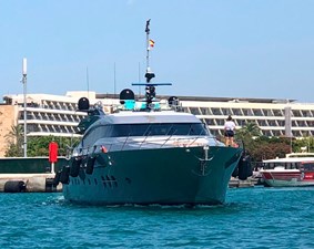 ESCAPE 3 Palmer-Johnson-PJ120-Escape II-Motor Yacht-Bow-View-2