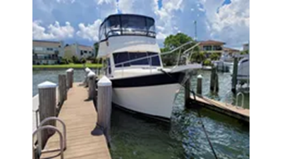 2009 Mainship 34 Trawler 11 