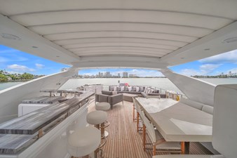95 Raised Pilothouse 85 95' Azimut-54