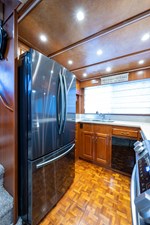 JUST DIVINE 32 61_tollycraft_just_divine_galley3