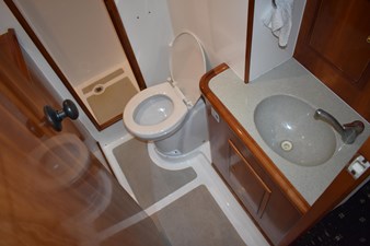 2001 Motor Yacht Sports Cat 44 50 P_164