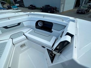 2024 Blackfin 302 DC 37 