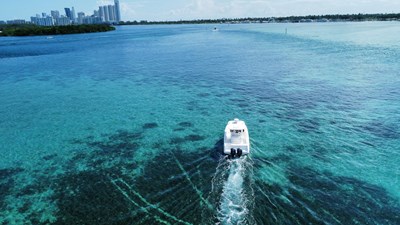 2018 Everglades 335 Center Console 17 