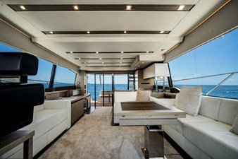 Wholesail II 27 Salon