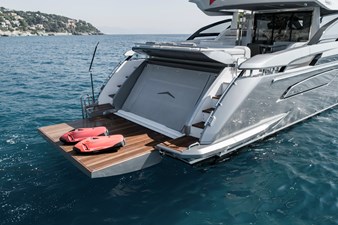 NEVER GIVE UP 6 Stern Profile