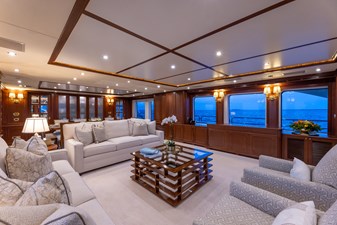 NAMASTE 2 Main Deck Salon