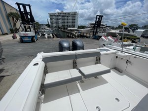 2018 Everglades 335 Center Console 41 