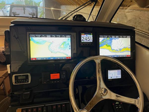 2017 Pursuit 325 OS 11 12