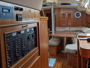 2002 Hunter Passage 420 25 