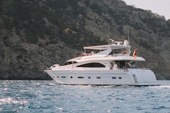 ASTONDOA 82 GLX  1 Astondoa 82 GLX