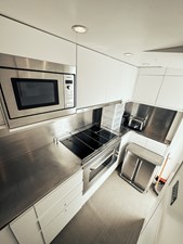 LAZIZA 52 Galley