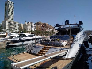 ESCAPE 5 Palmer-Johnson-PJ120-Escape II-Motor Yacht-Exterior-Passarelle