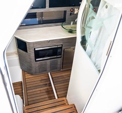 2018 Everglades 435 Center Console 43 