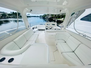 - 18 19_2008 39ft Intrepid 390 Sport Yacht