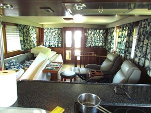 1982 Hatteras LRC Long Range Cruiser 13 14