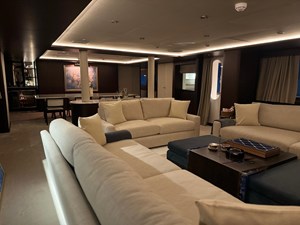 KORU 12 Salon