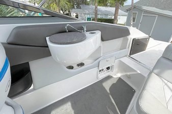 2008 Regal 2250 Cuddy 14 