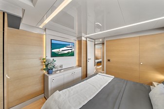 2015 Custom Line Navetta 28 63 92' Ferretti Custom Yacht _D'Vinci_-24