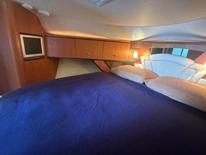 2007 Tiara Yachts 4300 Sovran 61 