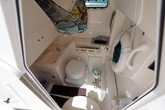 2012 Everglades 325 Center Console 41 