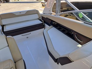 - 21 22_2014 27ft Regal 2700 Bowrider