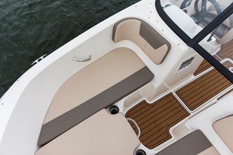 Bayliner VR4 34 