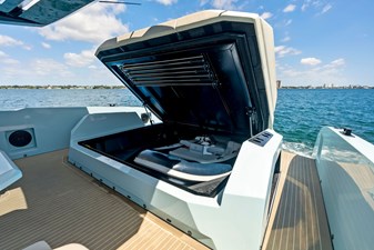 Shaloha 71 Aft Deck