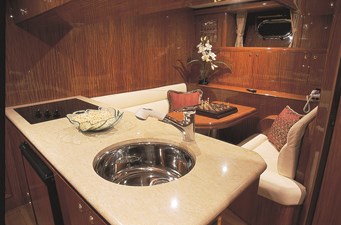 JOHNSON 93 SKYLOUNGE     9 Crew mess