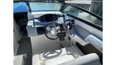 2017 Sea Ray SDX 290 Outboard 6 
