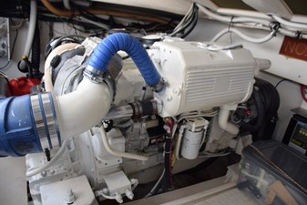 RAHITI 56 Starboard Motor  