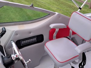 - 3 4_1988 22ft Boston Whaler Temptation 2200