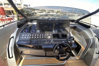 Canados Gladiator 493 14 CANADOS GLADIATOR 493 OUTBOARD_10