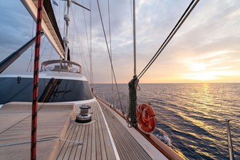 35 M DELUXE MOTORSAILOR 10 9a