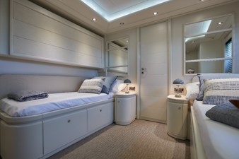 CAMARIK 42 Ferretti112-053